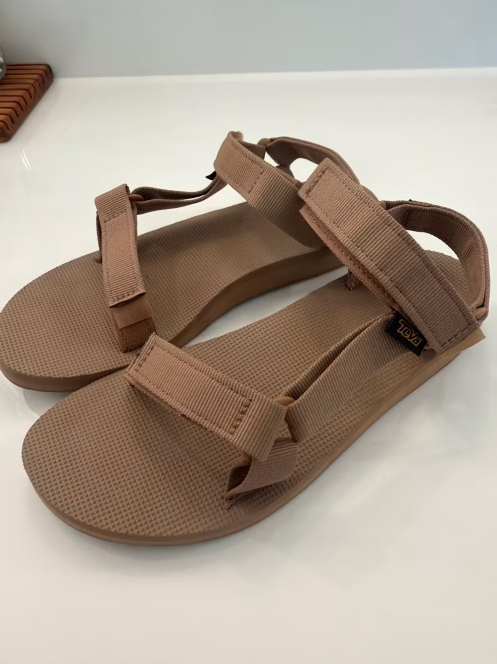 Teva Women's Beige/Tan Adjustable Strap Sandals Sz 9 NEW NEVER WORN